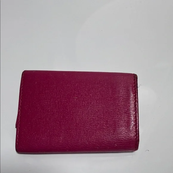 Gucci Small Leather Wallet in Berry with Gold Heart GG - Picture 6 of 8